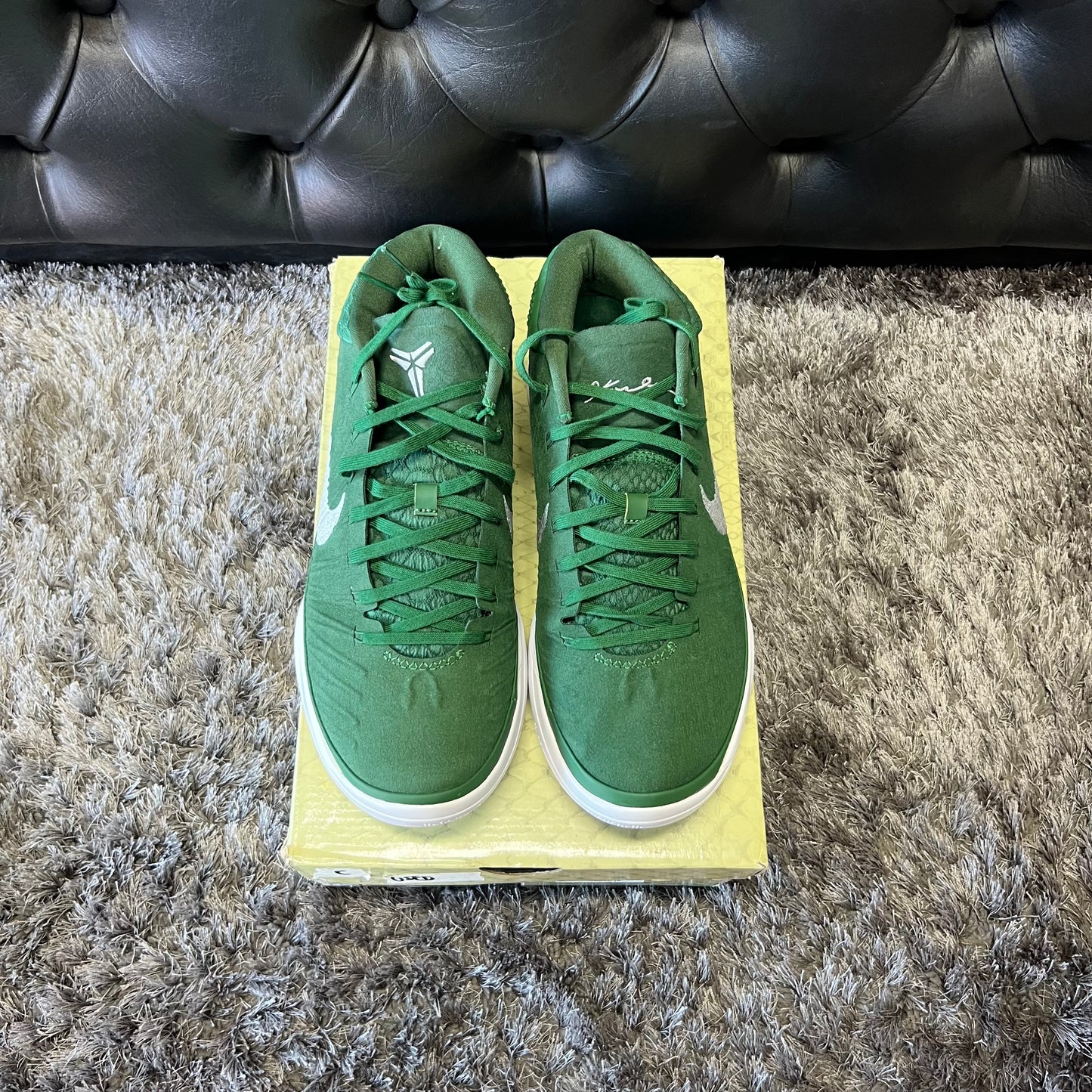 Kobe AD Mid Gorge Green size 10.5 used