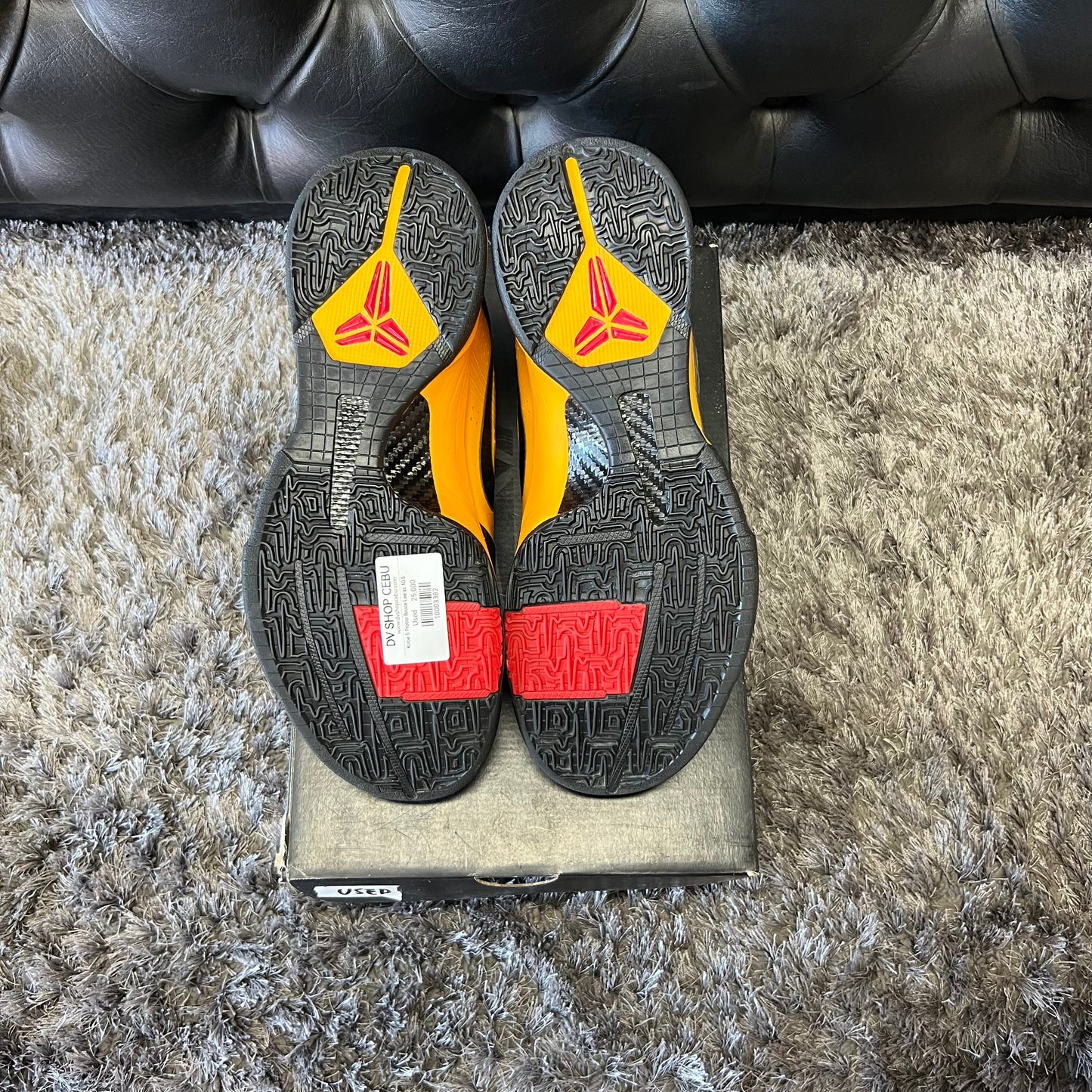 Kobe 5 Protro Bruce Lee size 10.5 used