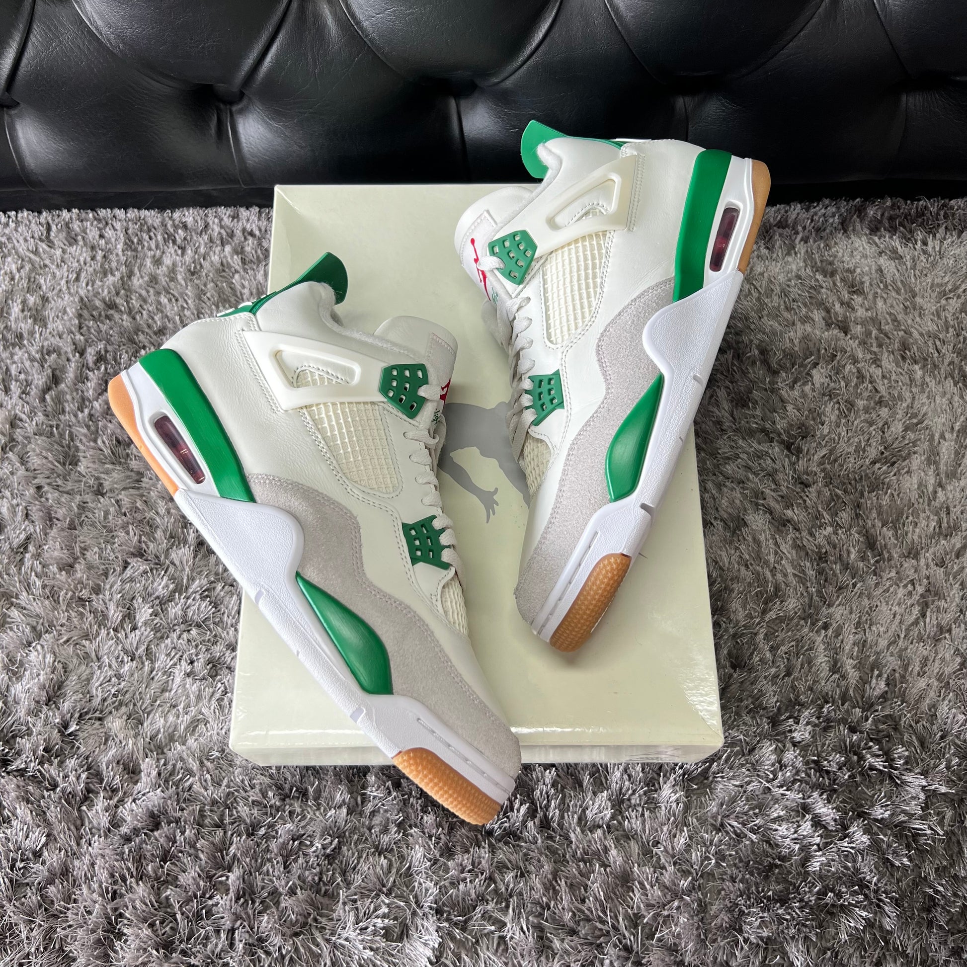 Jordan 4 SB Pine Green size 11 used