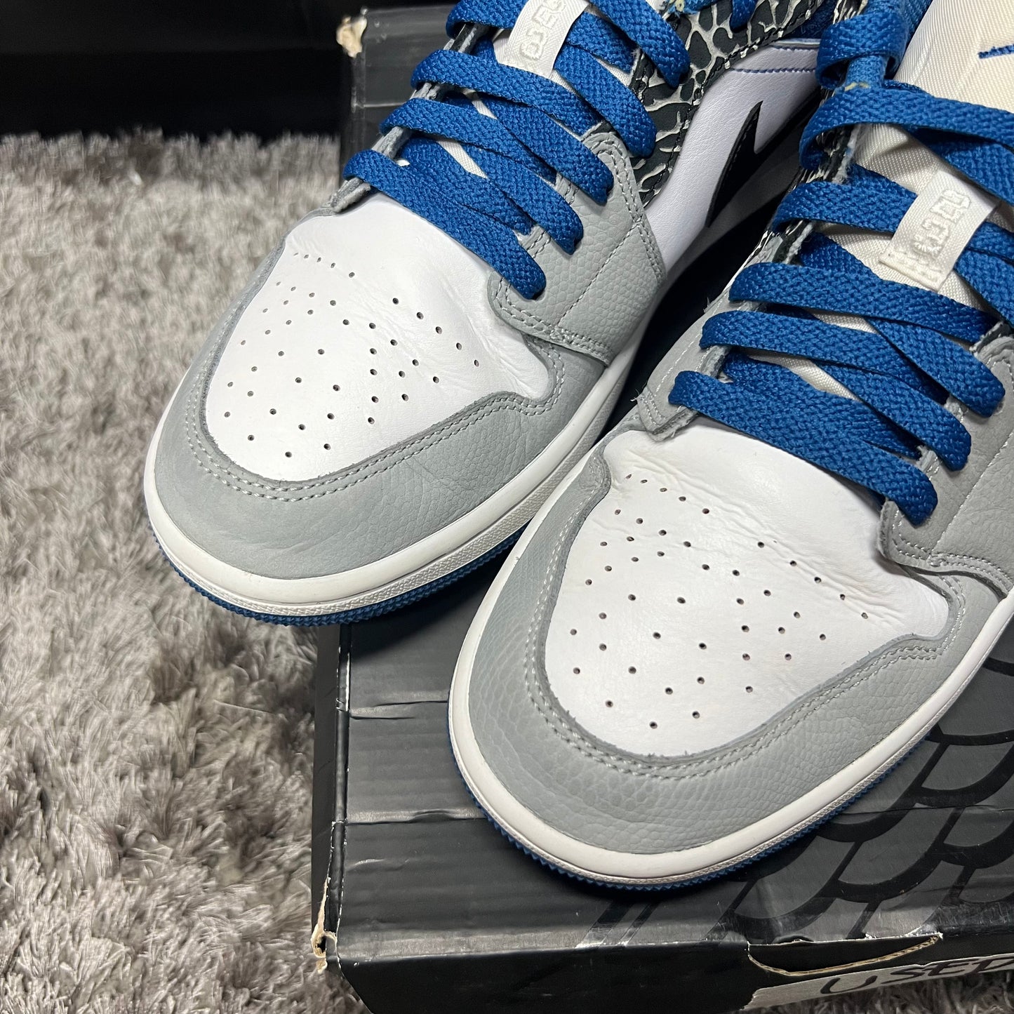 Jordan 1 Low SE True Blue size 9 used