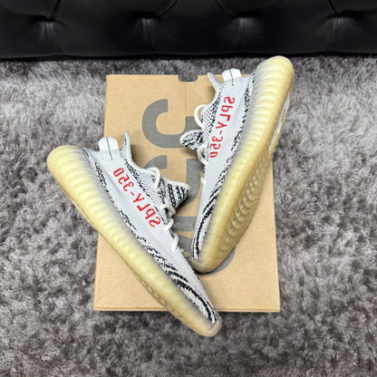 Yeezy 350 V2 Zebra size 9 used