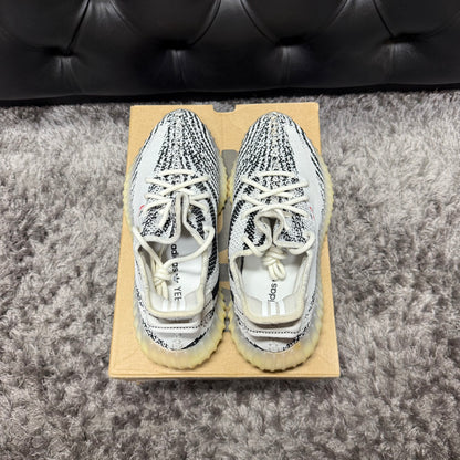 Yeezy 350 V2 Zebra size 9 used