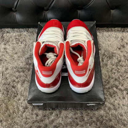 Jordan 11 Cherry size 11 used