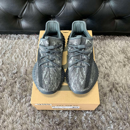 Yeezy 350 V2 Dark Salt size 6.5m/7.5w used