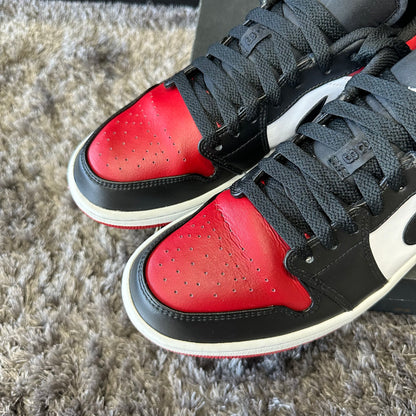 Jordan 1 Low Bred Toe size 9 used