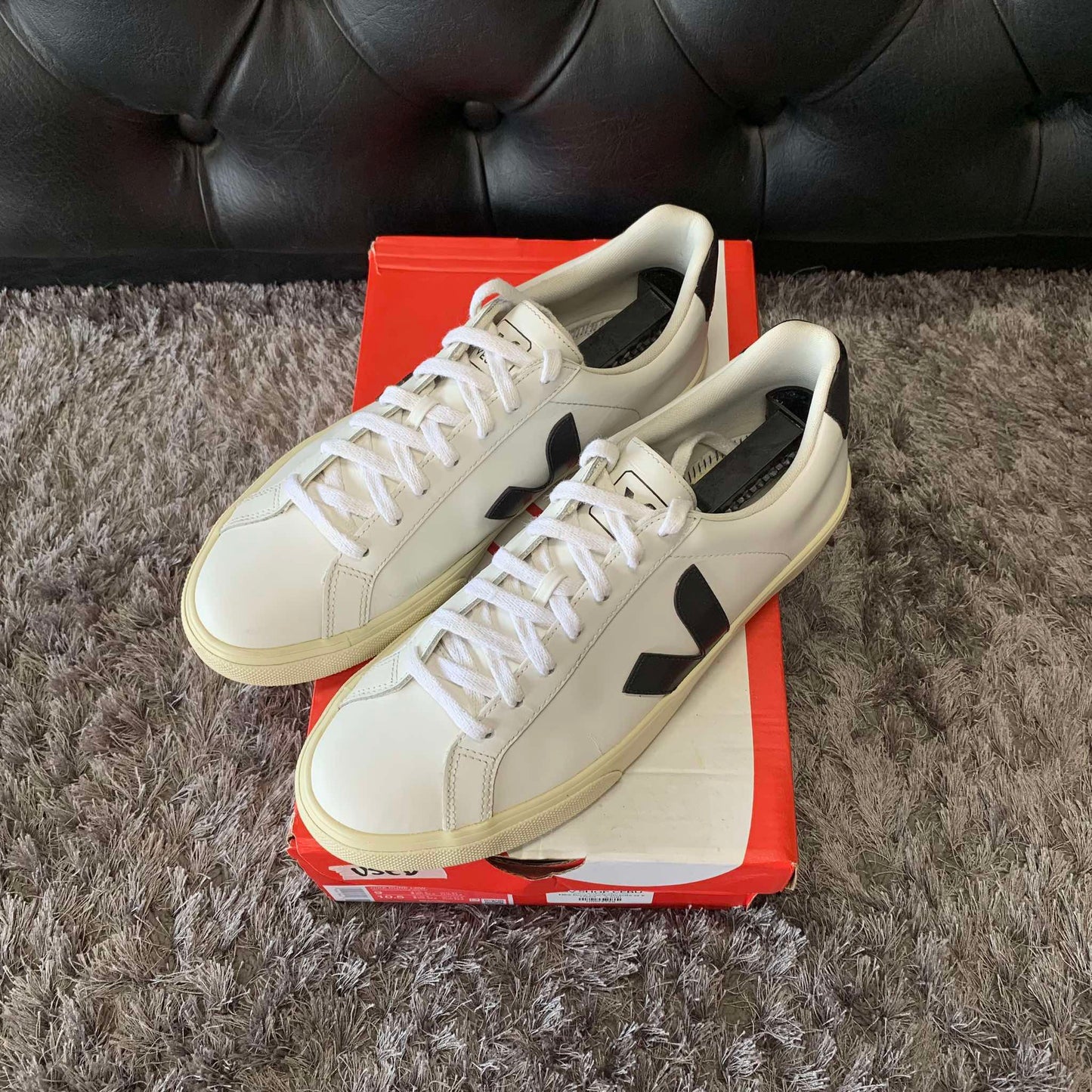 Veja Esplar Leather White Black size 9 used