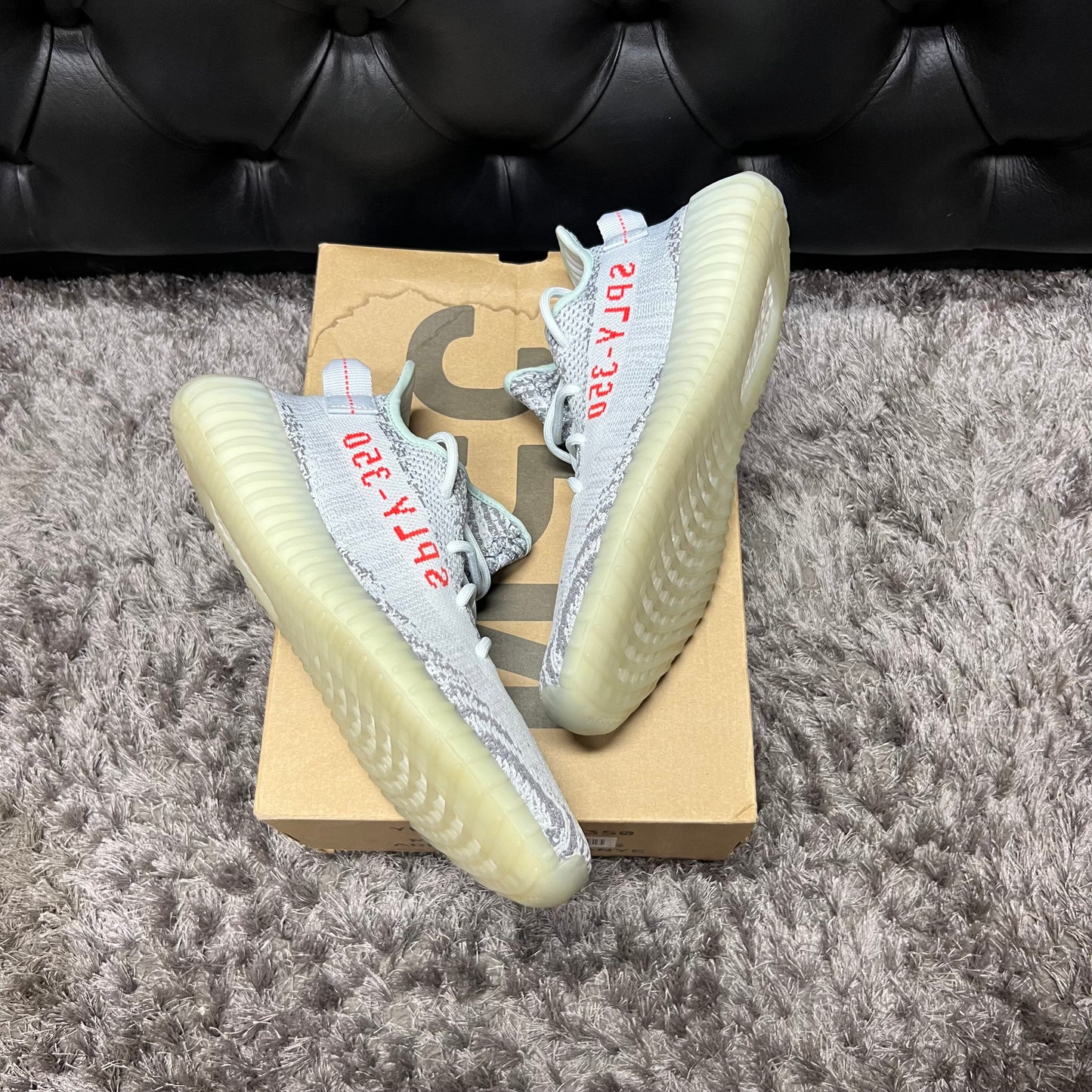 Yeezy 350 V2 Blue Tint size 10.5 used