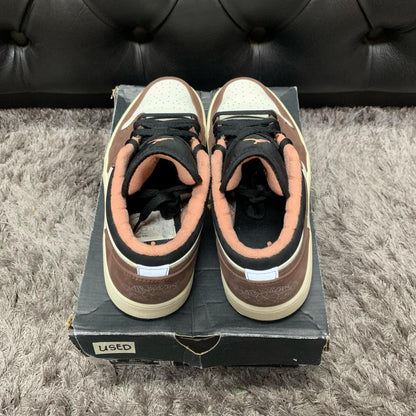 Jordan 1 Low Mocha size 9 used