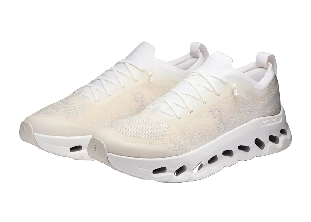 ON Cloudtilt Moon “White Frost” 3MF30670664 Front View